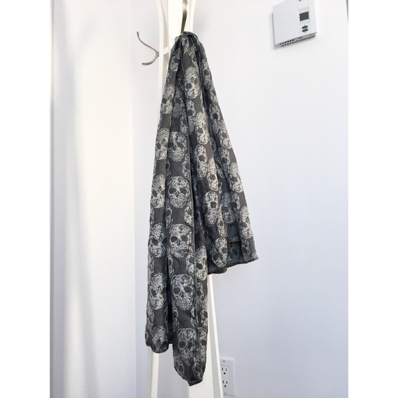 Scarf - 100% silk from India - Picture 1 of 5